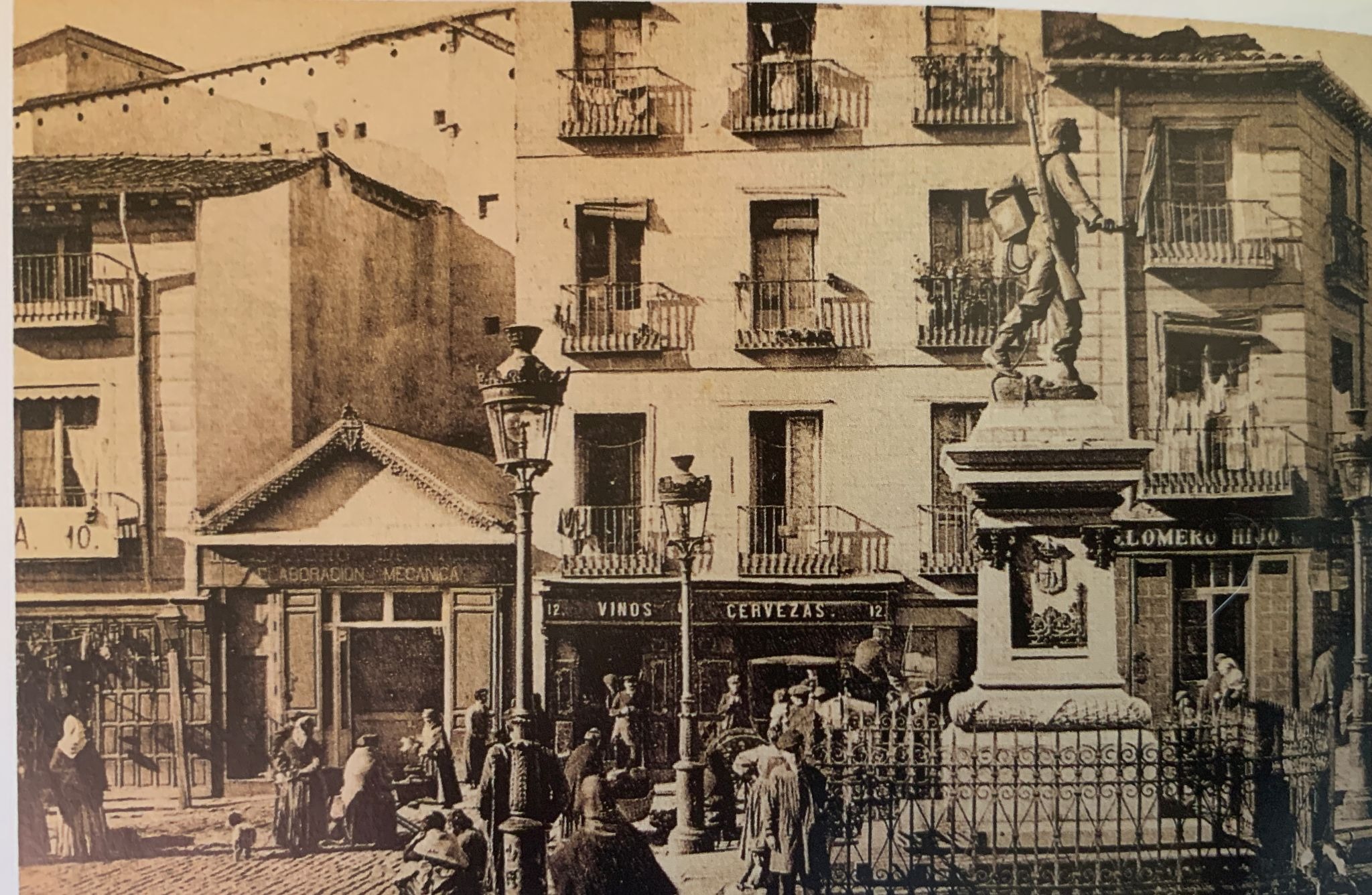 imgi_28_Postales-Luis-Aman-y-Roman-Alonso-4