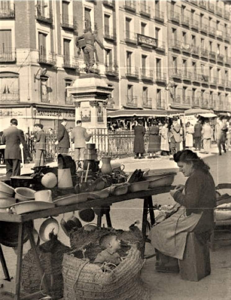 imgi_78_fotos-antiguas-del-rastro-de-madrid-7